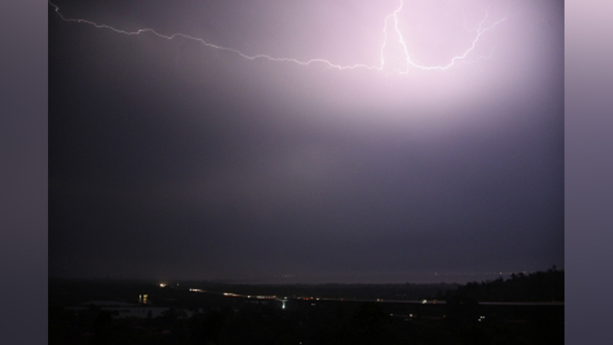 Hadsa India, Hadsa, Uttar Pradesh, Sitapur, Lightning Strikes