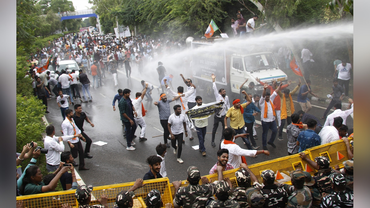 Khas Khabar, Protest, Agitation, Demonstration, Strike, New Delhi, Delhi Police, Enforcement Directorate, ED, Sonia Gandhi