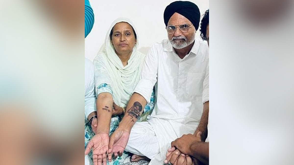 Sidhu Moosewala, Sidhu Moosewala Parents, Sidhu Moosewala Parents Tattoo