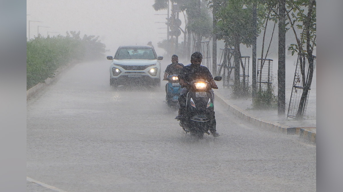 Weather, Gujarat, Ahmedabad, Heavy Rain, Hadsa India, Hadsa, Lightning Strikes