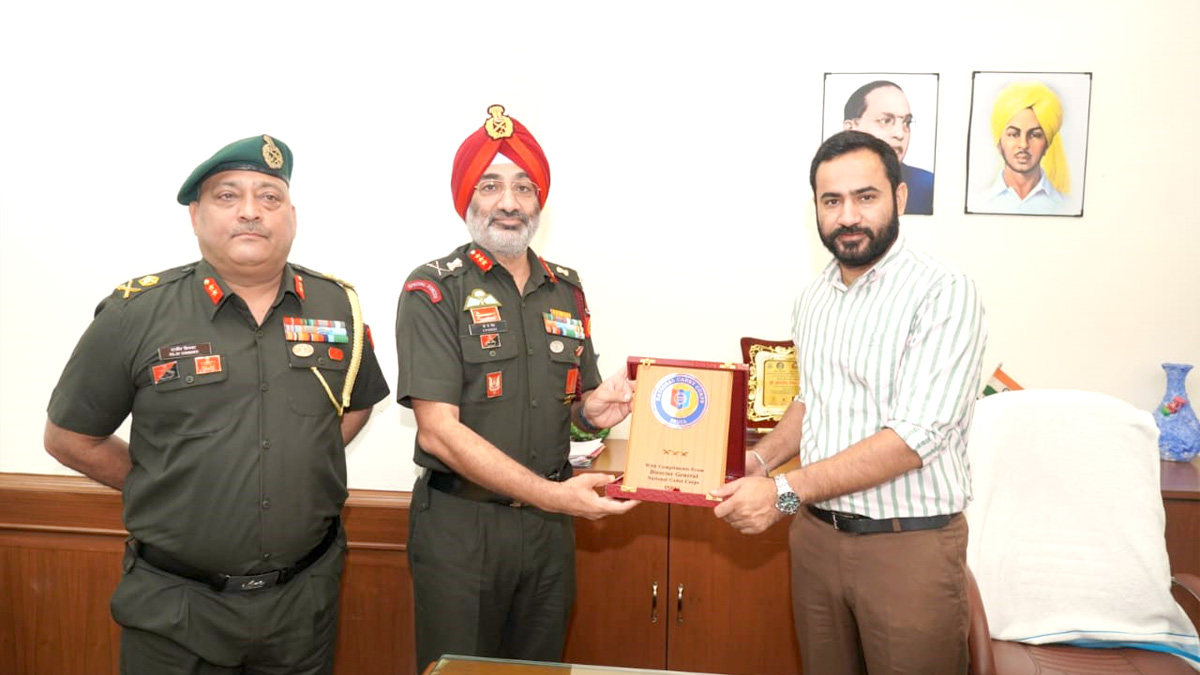 Gurmeet Singh Meet Hayer, Meet Hayer, AAP, Aam Aadmi Party, Aam Aadmi Party Punjab, AAP Punjab, National Cadet Corps, NCC, Indian Army, Lt. Gen. Gurbirpal Singh