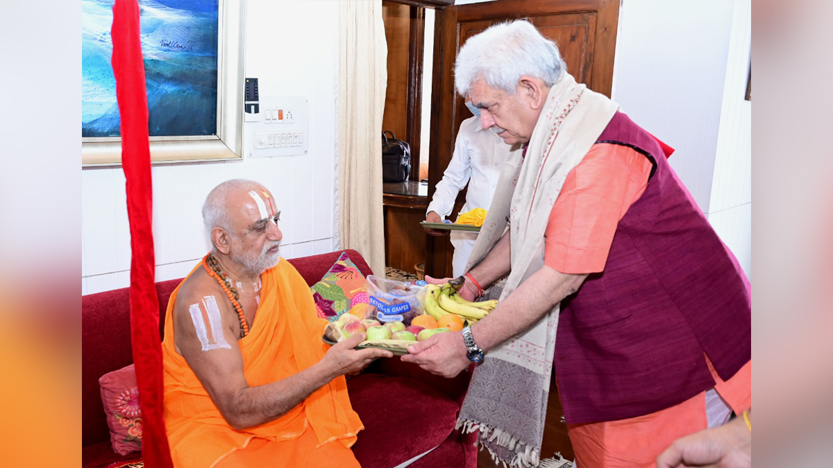 Manoj Sinha, Lieutenant Governor J&K, Raj Bhavan, Jammu, Srinagar, Kashmir, Jammu And Kashmir, Jammu & Kashmir, H.H Sri Sri Yadugiri Yathiraja Narayana Ramanuja Jeeyar Swami Ji