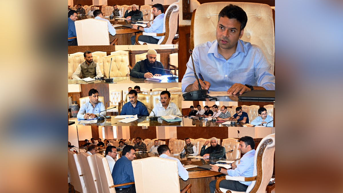 Kulgam, Deputy Commissioner Kulgam, Dr. Bilal Mohi-Ud-Din Bhat, Kashmir, Jammu And Kashmir, Jammu & Kashmir