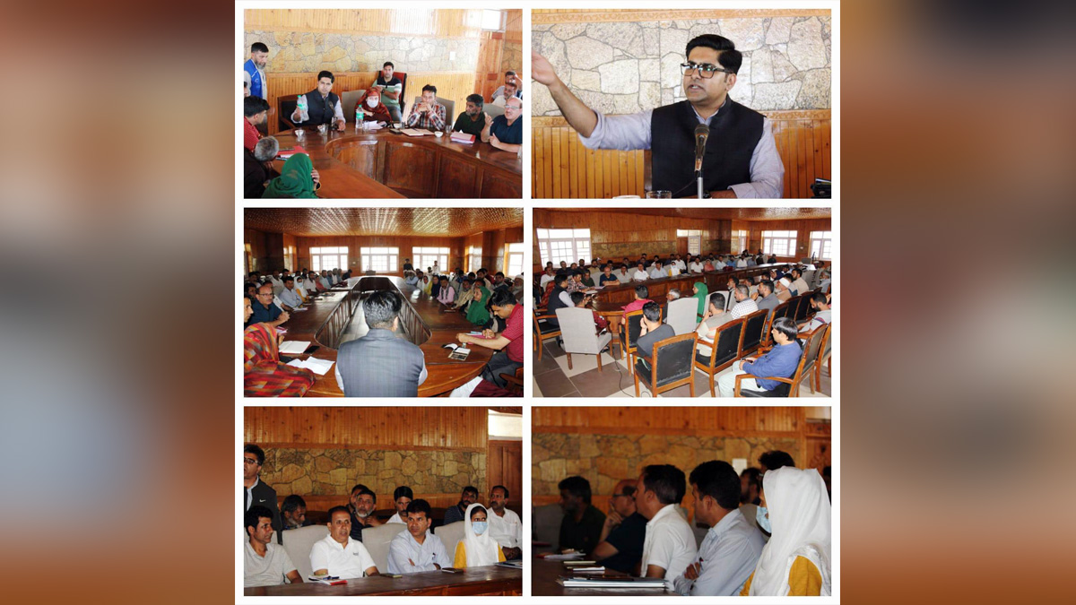 Bandipora, Deputy Commissioner Bandipora, Dr Owais Ahmad, Kashmir, Jammu And Kashmir, Jammu & Kashmir, District Administration Bandipora