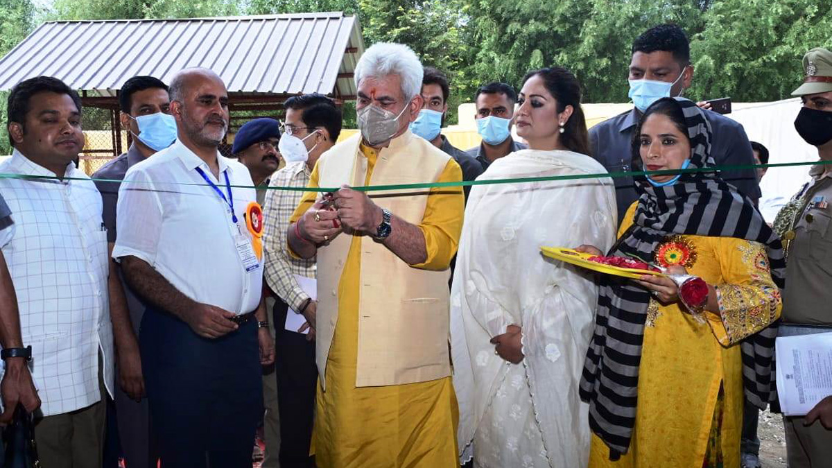 Manoj Sinha, Lieutenant Governor J&K, Raj Bhavan, Jammu, Srinagar, Kashmir, Jammu And Kashmir, Jammu & Kashmir, SFURTI, KVIB