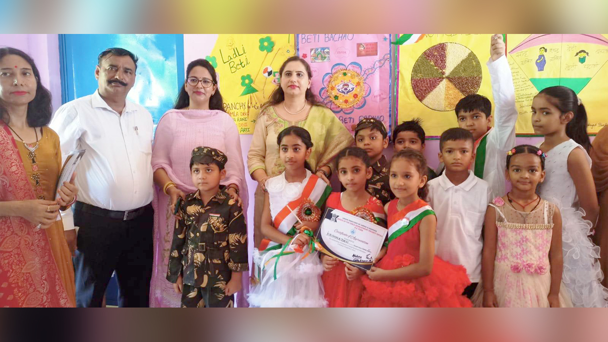 Azadi Ka Amrit Mahotsav, 75th Anniversary of Indian Independence, 75th years of Independence, Kashmir, Jammu And Kashmir, Jammu & Kashmir, Kashmir Valley, Har Ghar Tiranga, Mission Shakti, Harvinder Kour