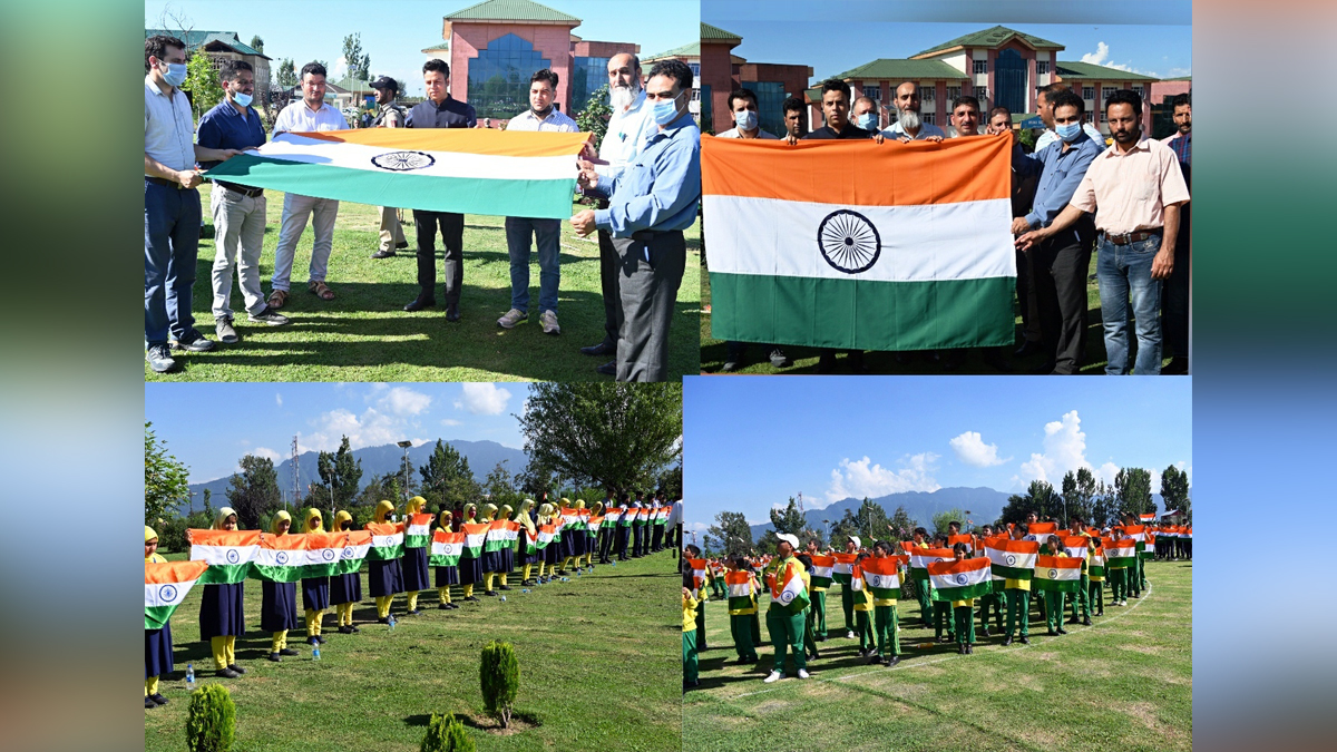 Azadi Ka Amrit Mahotsav, 75th Anniversary of Indian Independence, 75th years of Independence, Har ghar Tiranga, Kashmir, Jammu And Kashmir, Jammu & Kashmir, Kashmir Valley, Kulgam, Deputy Commissioner Kulgam, Dr. Bilal Mohi-Ud-Din Bhat