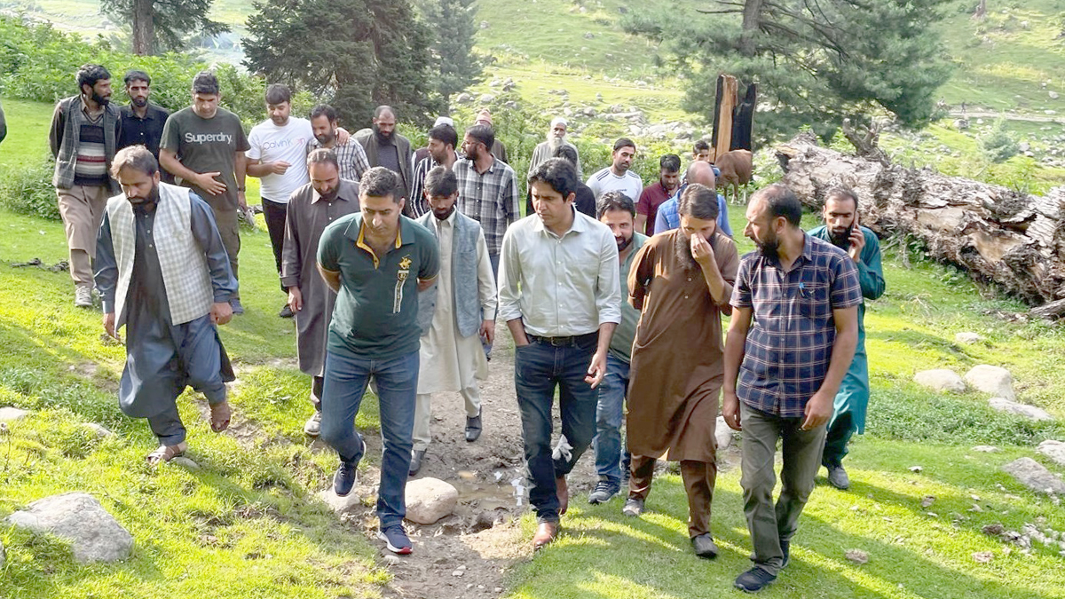 Dr. Dr Shahid Iqbal Choudhary, Shahid Iqbal Choudhary, Kashmir, Jammu And Kashmir, Jammu & Kashmir, Srinagar, Jammu, Pulwama, Baseer Ul Haq Choudhary