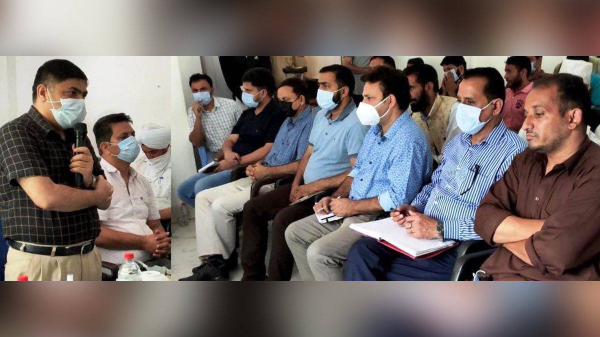 Poonch, Deputy Commissioner Poonch, Inder Jeet, Kashmir, Jammu And Kashmir, Jammu & Kashmir, Block Diwas, Jan Abhiyan Camp, Jan Abhiyan, Jan Sunvayi, Jan Abhiyan, Jan Adhikar, Awami Muhim, Jan Abhiyan Program, Mega Block Diwas, Weekly Block Diwas