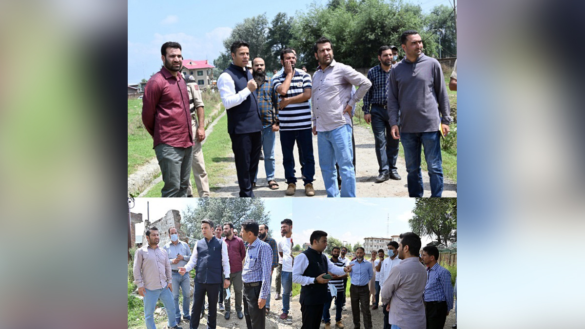 Kulgam, Deputy Commissioner Kulgam, Dr. Bilal Mohi-Ud-Din Bhat, Kashmir, Jammu And Kashmir, Jammu & Kashmir, District Administration Kulgam