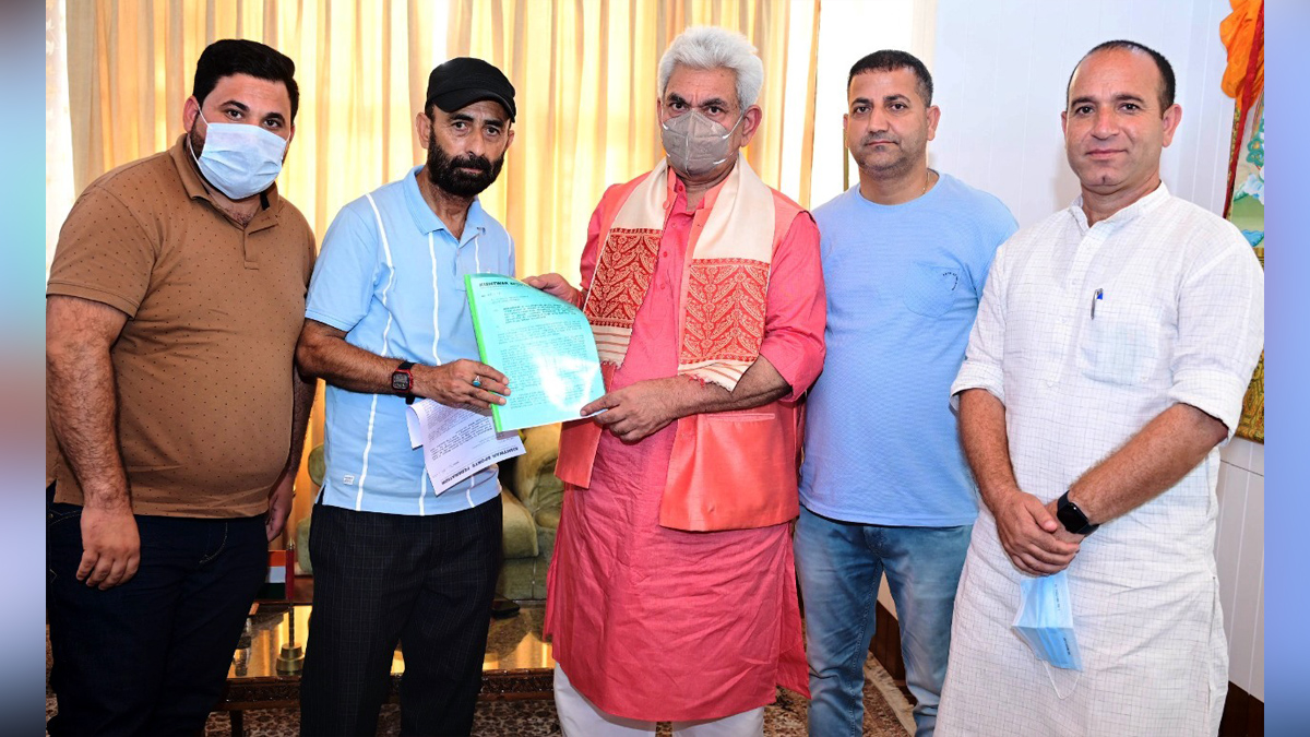 Manoj Sinha, Lieutenant Governor J&K, Raj Bhavan, Jammu, Srinagar, Kashmir, Jammu And Kashmir, Jammu & Kashmir, Kishtwar Sports Federation