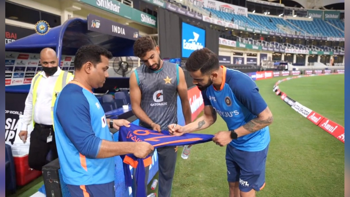 Virat Kohli, Sports News, Cricket, Cricketer, Player, Bowler, Batsman, Haris Rauf, Asia Cup, Asia Cup 2022, Viral Video, Viral Photo