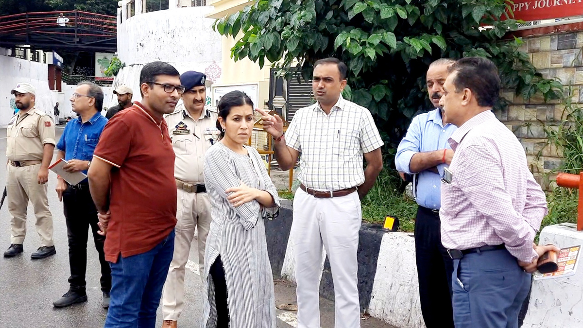 Jammu, DDC Jammu, Ramesh Kumar, Divisional Commissioner Jammu, Kashmir, Jammu And Kashmir, Jammu & Kashmir, District Administration Jammu