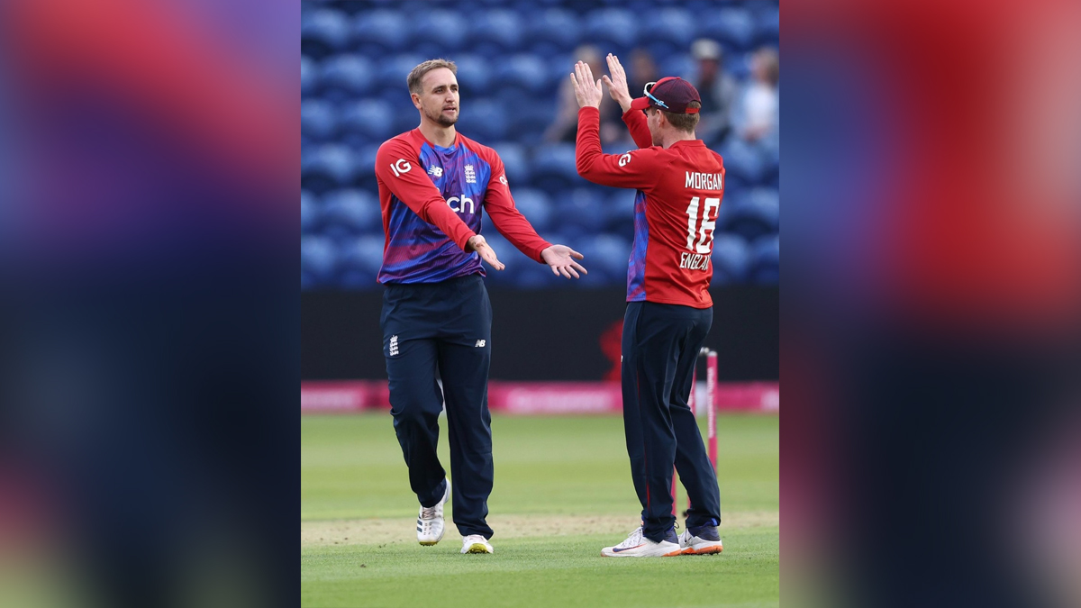 Sports News, Cricket, Cricketer, Player, Bowler, Batsman, Liam Livingstone, Melbourne Renegades, Big Bash League, BBL