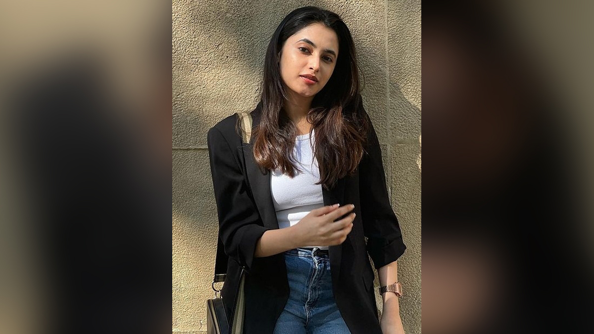 Tollywood, Entertainment, Actor, Actress, Cinema, Movie, Telugu Films, Priyanka Mohan, Dhanush, Captain Miller