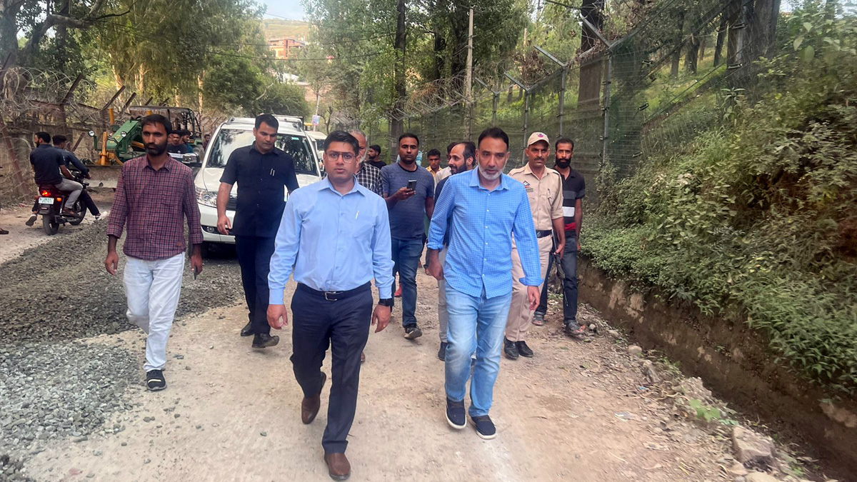 Rajouri, DDC Rajouri, District Development Commissioner Rajouri, Vikas Kundal, Kashmir, Jammu And Kashmir, Jammu & Kashmir, District Administration Rajouri