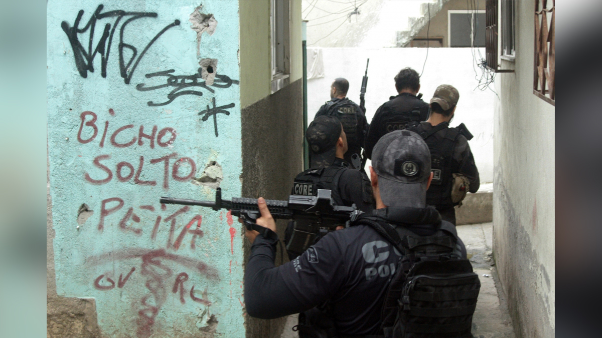 Crime News World, Crime News, Rio de Janeiro, Shootout