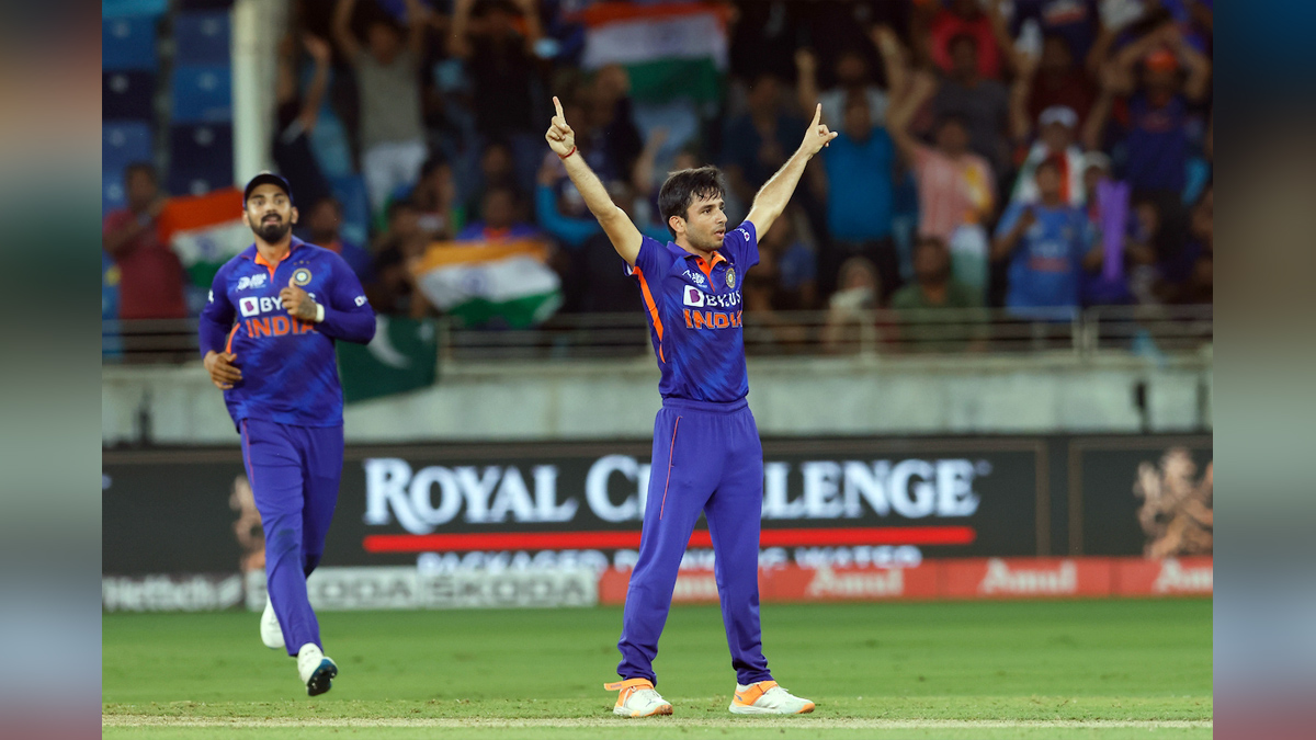 Sports News, Cricket, Cricketer, Player, Bowler, Batsman, Ravi Bishnoi, Asia Cup, Asia Cup 2022, Irfan Pathan