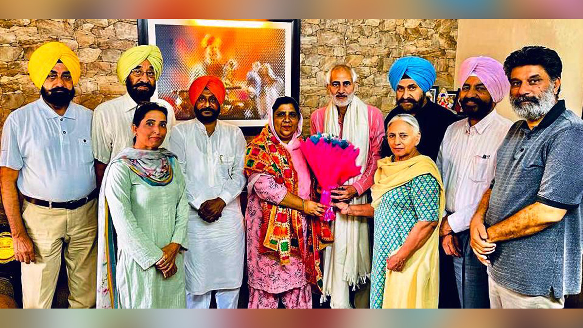 Saravjit Kaur Manuke, AAP, Aam Aadmi Party, Aam Aadmi Party Punjab, AAP Punjab, Punjabi Lok Virasat Academy Ludhiana, Dr. Sukhpal Singh, Prof. Sukhwinder Singh