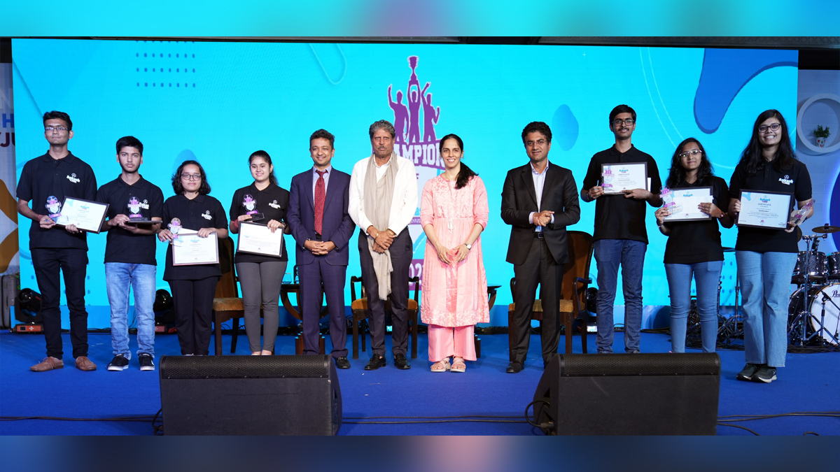 Commercial, Aakash BYJU, JEE Advanced Examinations 2022, NEET, JEE