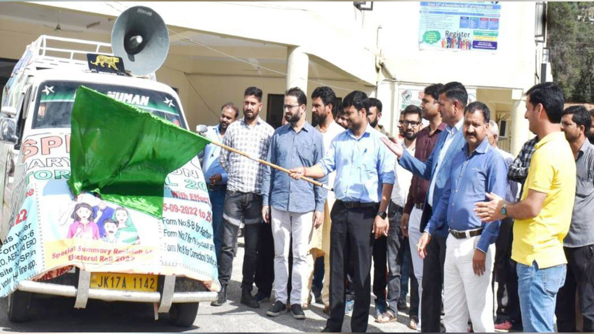 Kishtwar, DDC Kishtwar, District Development Commissioner Kishtwar, Dr Devansh Yadav, Kashmir, Jammu And Kashmir, Jammu & Kashmir, SVEEP Express
