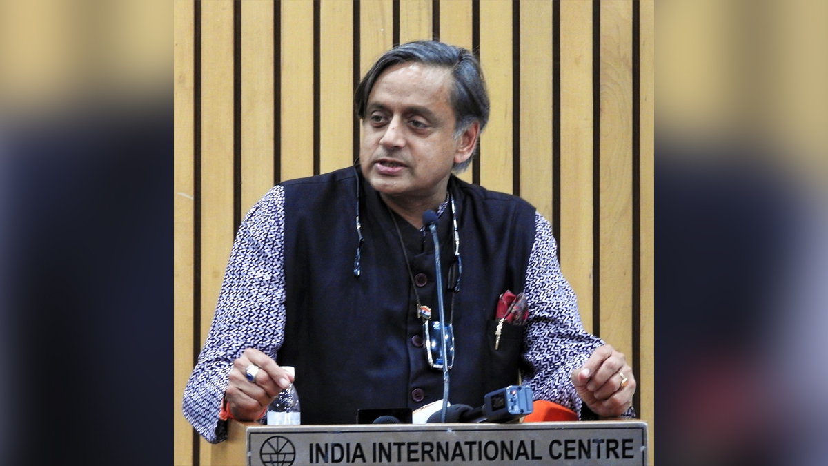 Shashi Tharoor, Indian National Congress, Congress, All India Congress Committee