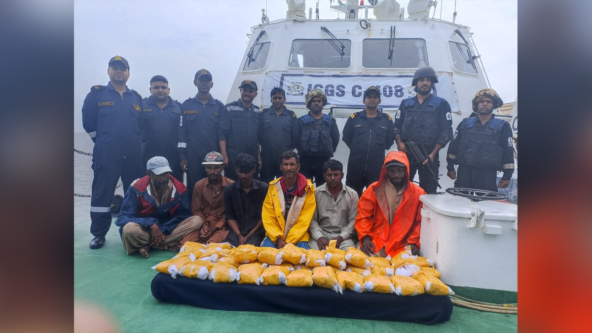 Crime News India, Crime News, Gujarat, Porbandar, Gujarat Anti Terrorist Squad, Indian Coast Guard, ICG, International Maritime Border Line, IMBL, Drugs, Drugs Seized