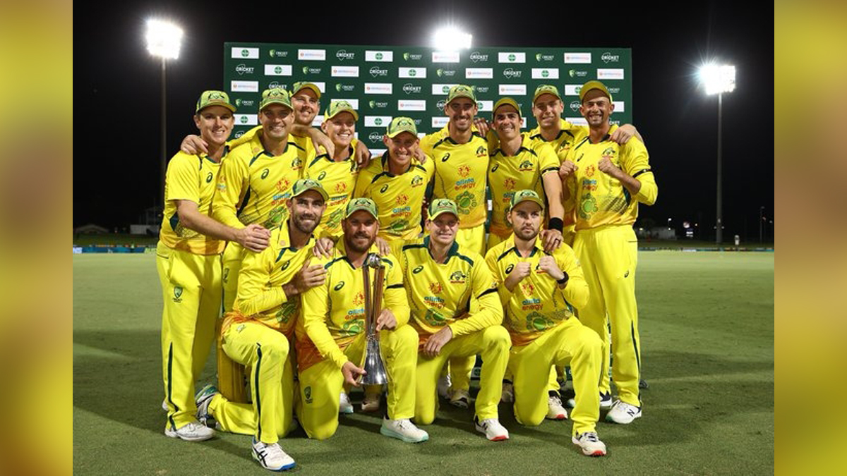 Sports News, Cricket, Cricketer, Player, Bowler, Batsman, Steve Smith, Australia Vs New Zealand, 3rd ODI, ODI Series, Aaron Finch