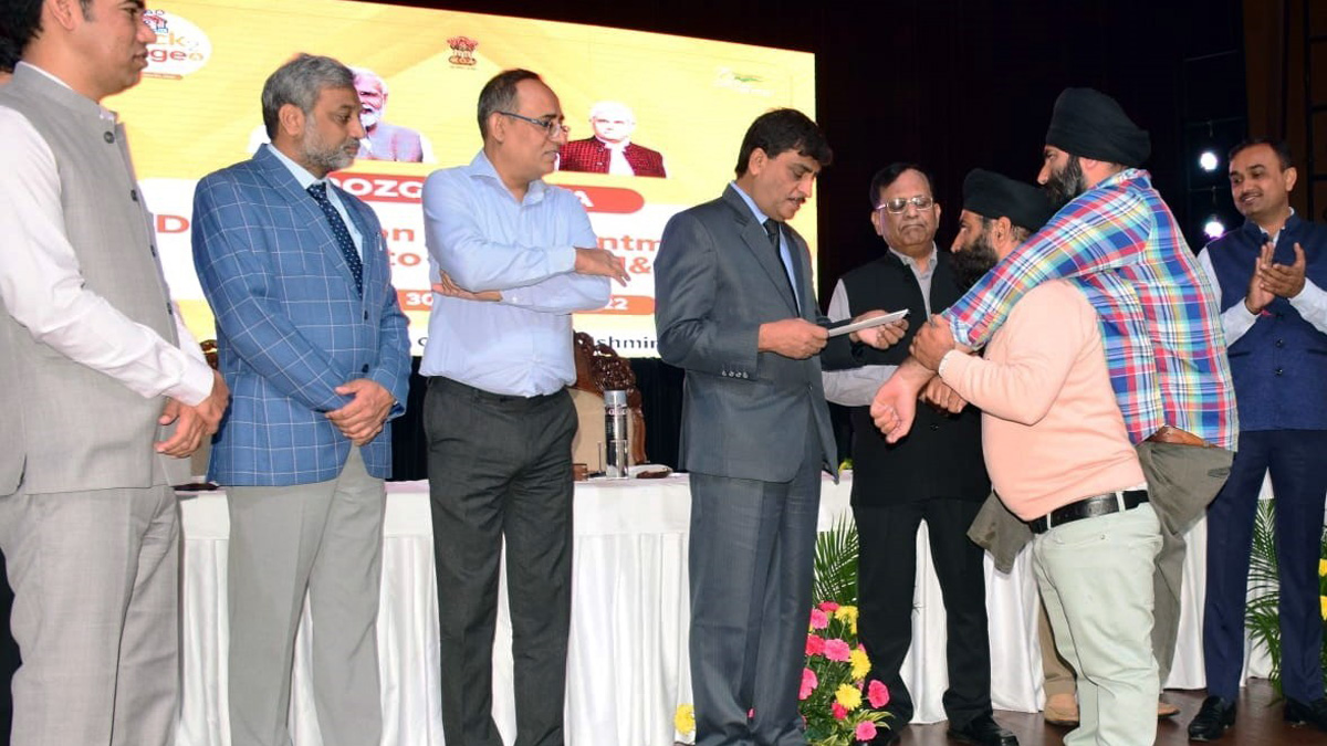 Arun Kumar Mehta, Dr. Arun Kumar Mehta, Kashmir, Jammu And Kashmir, Jammu & Kashmir, Chief Secretary Kashmir, Rozgar Mela