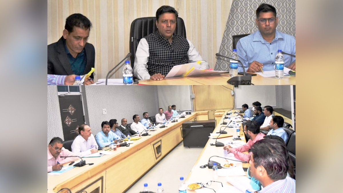 Rajouri, DDC Rajouri, District Development Commissioner Rajouri, Vikas Kundal, Kashmir, Jammu And Kashmir, Jammu & Kashmir, District Administration Rajouri, Sanjeev Verma