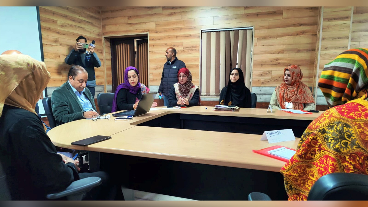 Kupwara, Ajaz Ahmad Bhat, Director JKEDI, Entrepreneurship Development Programme, EDP, Women Entrepreneurship, Jammu And Kashmir, Jammu & Kashmir