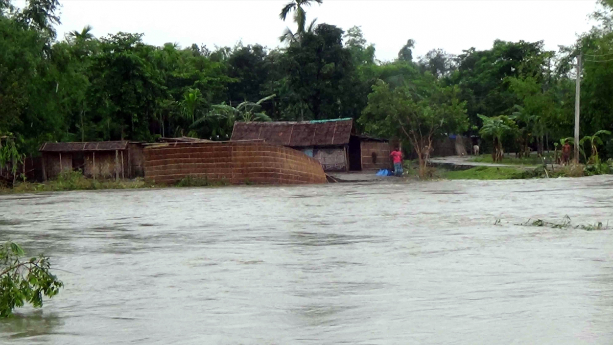 Mamata Banerjee, All India Trinamool Congress, Kolkata, Chief Minister of West Bengal, West Bengal, Jalpaiguri Flash Flood