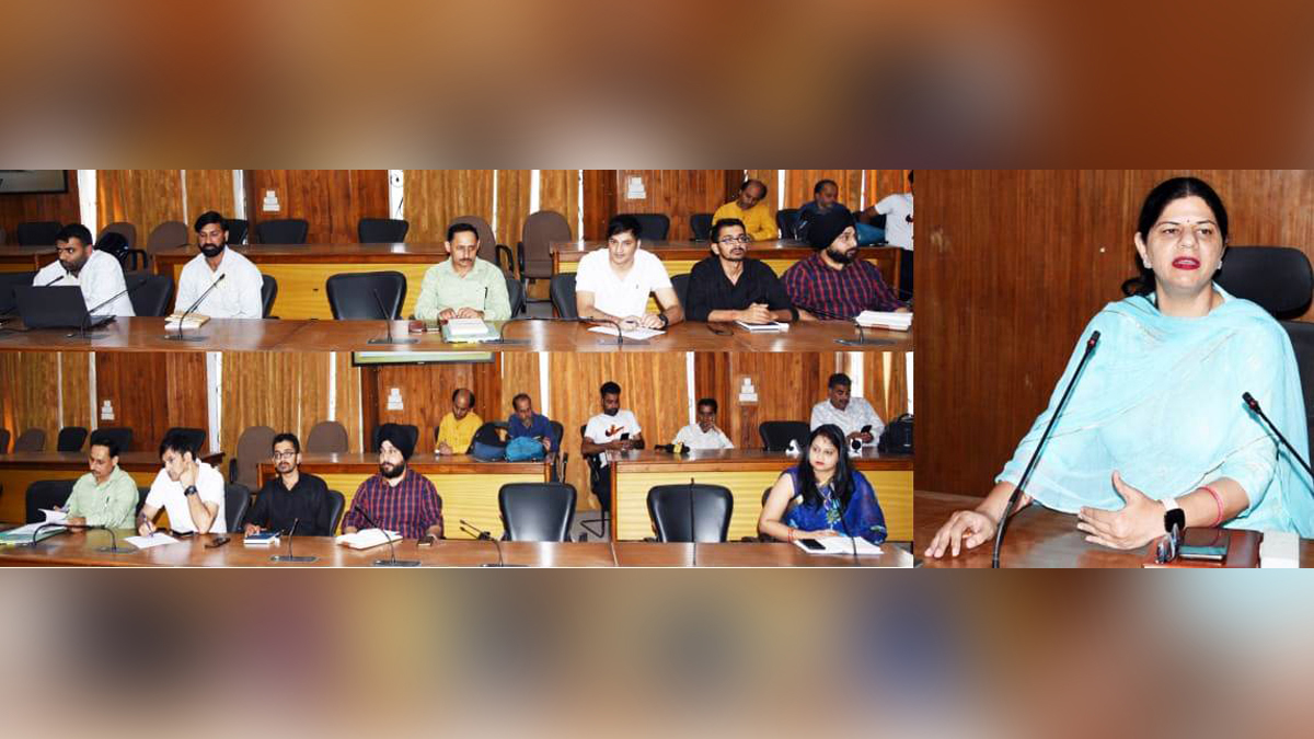 Udhampur, National Helpline, Senior Citizens, Elder Line, Anu Bhel, Additional District Development Commissioner Udhampur, Jammu And Kashmir, Jammu & Kashmir