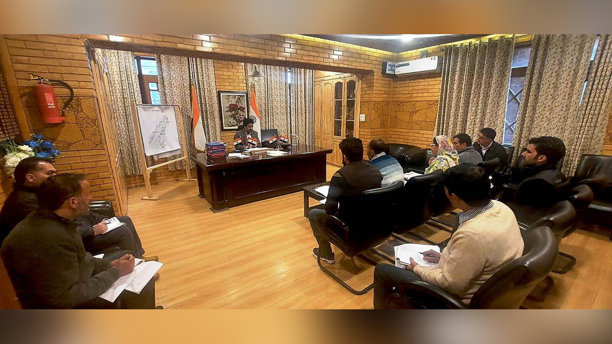 Budgam, Deputy Commissioner Budgam, DC Budgam, S F Hamid, Kashmir, Jammu And Kashmir, Jammu & Kashmir, District Administration Budgam, District Level Implementation Committee, DLIC