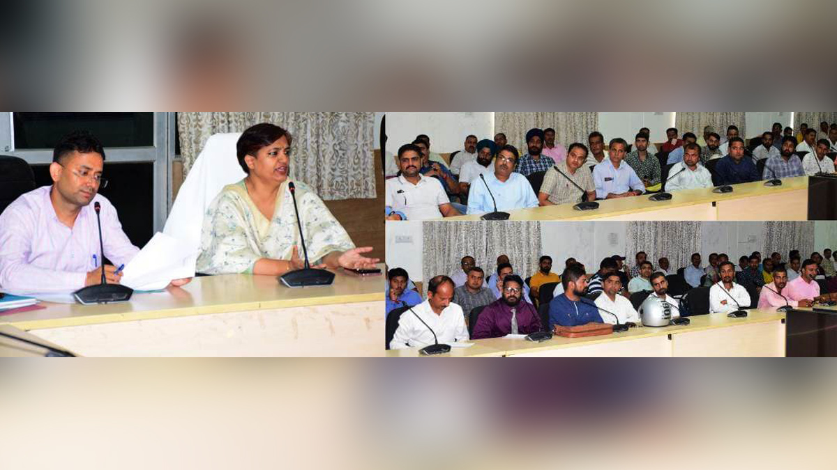 Samba, Deputy Commissioner Samba, Anuradha Gupta, Kashmir, Jammu And Kashmir, Jammu & Kashmir, District Administration Samba