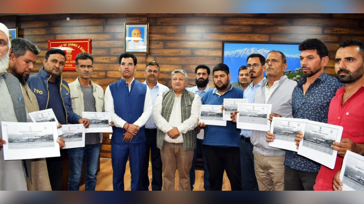 Vijay Bidhuri, Vijay Kumar Bidhuri, Commissioner Secretary Revenue, Srinagar, Kashmir, Jammu And Kashmir, Jammu & Kashmir