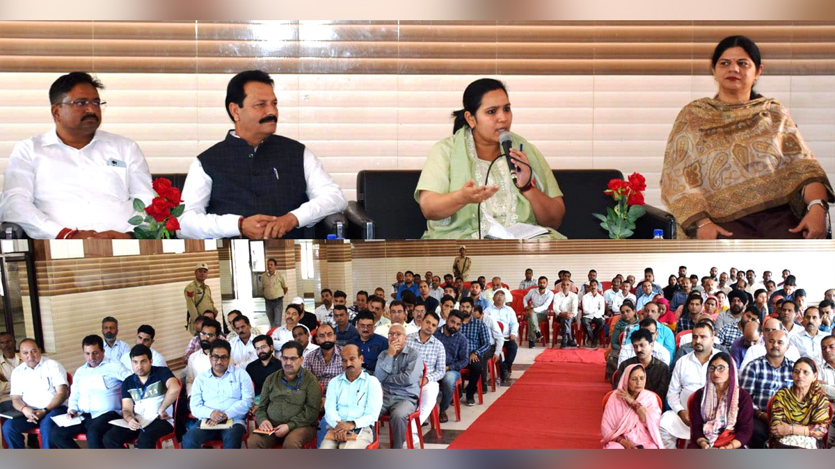 Udhampur, DDC Udhampur, District Development Commissioner Udhampur, Krittika Jyotsna, Kashmir, Jammu And Kashmir, Jammu & Kashmir, District Administration Udhampur, DDC Chairperson Udhampur, Lal Chand, Block Diwas, Jan Abhiyan Camp, Jan Abhiyan, Jan Sunvayi, Jan Abhiyan, Jan Adhikar, Awami Muhim, Jan Abhiyan Program, Mega Block Diwas, Weekly Block Diwas