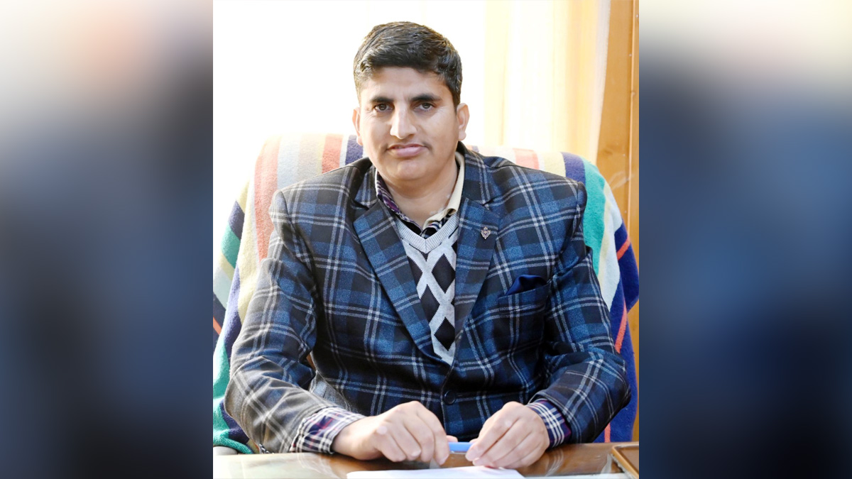Shopian, Yar Ali Khan, Additional Deputy Commissioner, ADC Shopian, Jammu And Kashmir, Jammu & Kashmir
