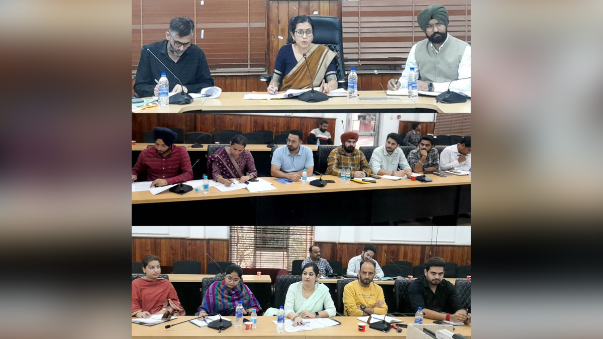 Jammu, Avny Lavasa, Deputy Commissioner Jammu, Kashmir, Jammu And Kashmir, Jammu & Kashmir, District Administration Jammu