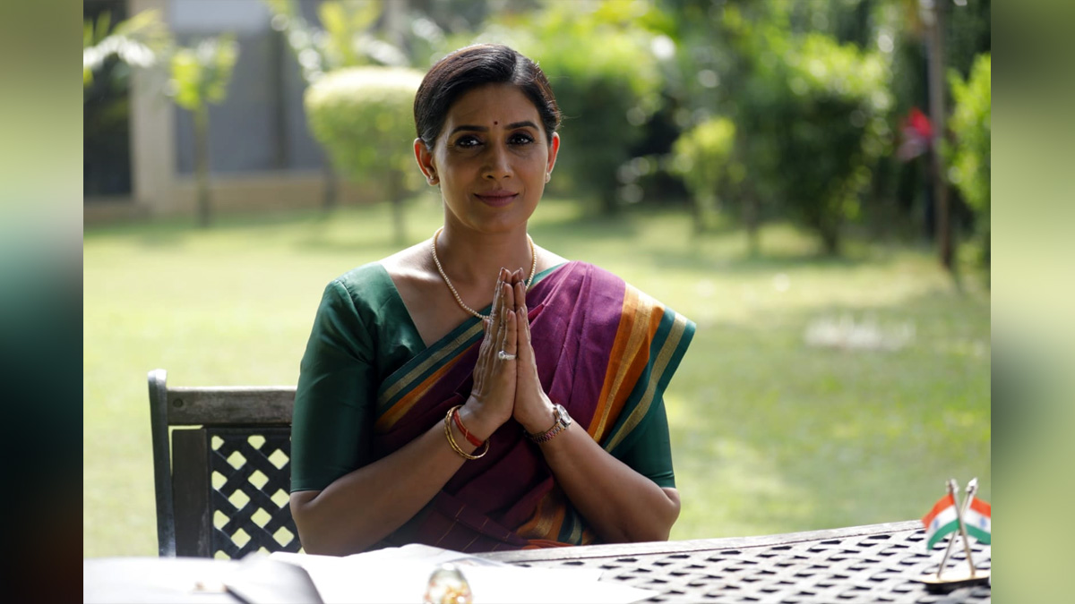 Web Series, OTT, Entertainment, Mumbai, Actress, Actor, Mumbai News, Sonali Kulkarni, Suneil Shetty, Dharavi Bank