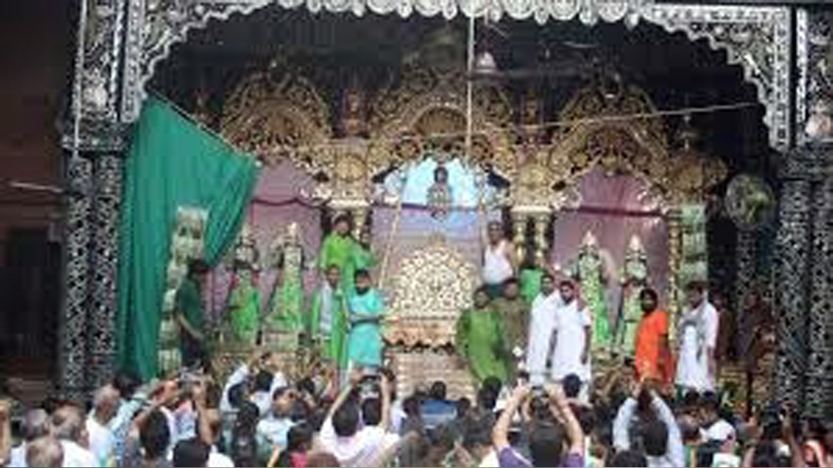 Religious, Vrindavan, Mathura, Banke Bihari Temple, Banke Bihari Temple in Vrindavan