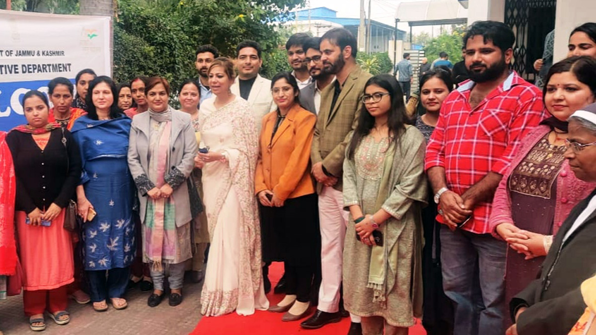 Yasha Mudgal, Secretary Cooperatives, Kashmir, Jammu And Kashmir, Jammu & Kashmir, 69th All India Cooperative Week