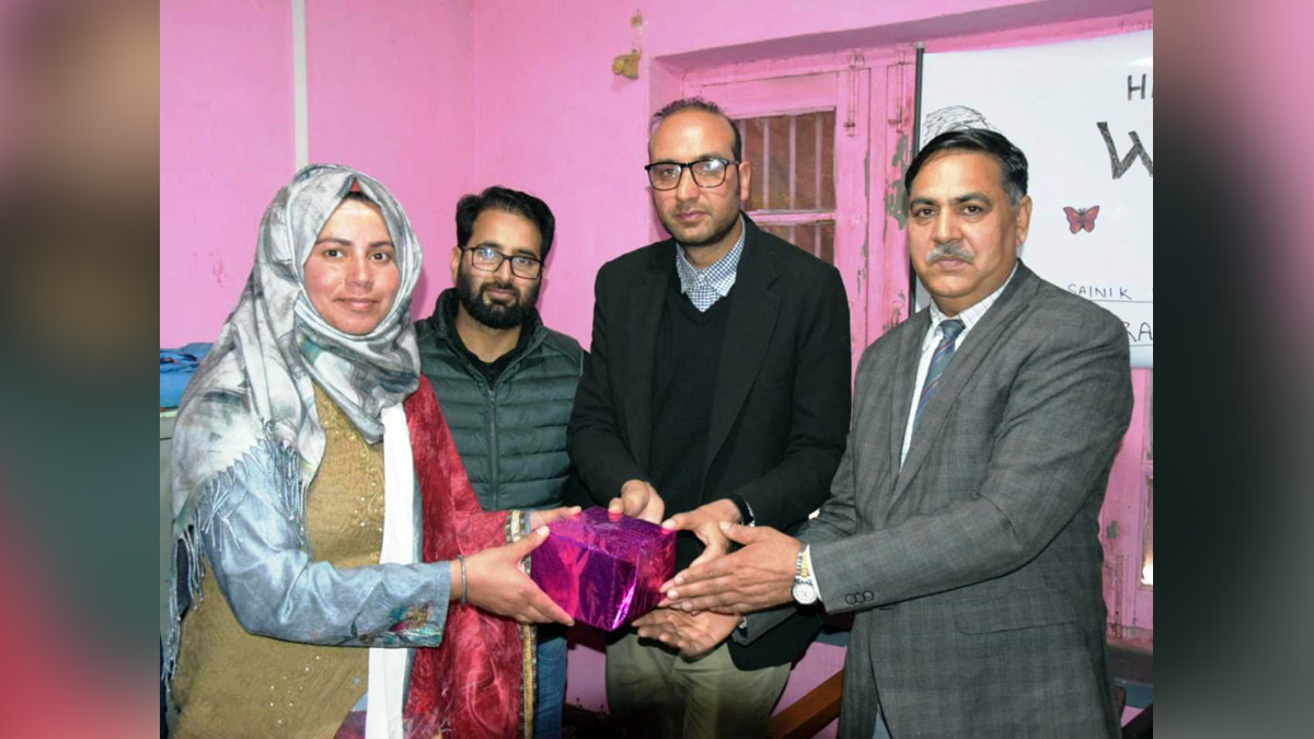 Baramulla, Assistant Commissioner Revenue, Peerzada Mumtaz Ahmad, Zila Sainik Welfare Board, ZSWB, Jammu And Kashmir, Jammu & Kashmir