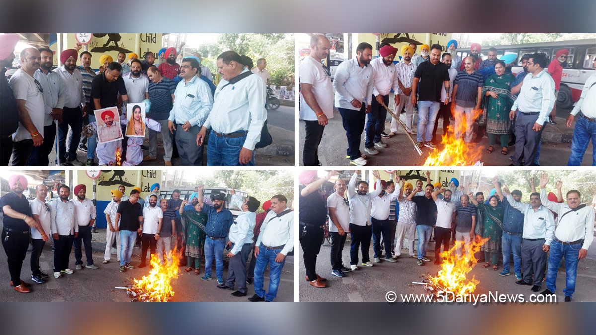 Kharar, Kharar News, News of Kharar, Kharar Updates, Kharar Journalists Association, Pankaj Chadha, Protest, Agitation, Demonstration