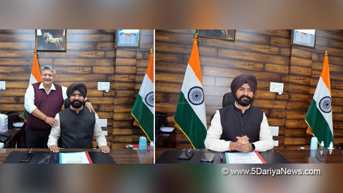 Vishesh Paul Mahajan, Doda, Deputy Commissioner Doda, Harvinder Singh, Kashmir, Jammu And Kashmir, Jammu & Kashmir, District Administration Doda