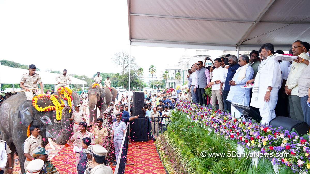 Siddaramaiah, Indian National Congress, Congress, All India Congress Committee, Karnataka, Bengaluru, Pawan Kalyan, Konidela Pawan Kalyan, Konidela Kalyan Kumar, Andhra Pradesh