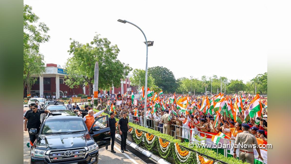 Narendra Modi, Modi, BJP, Bharatiya Janata Party, Prime Minister of India, Prime Minister, Narendra Modi Vadodara, Narendra Modi Vadodara Gujarat, Sindoor Samman Yatra
