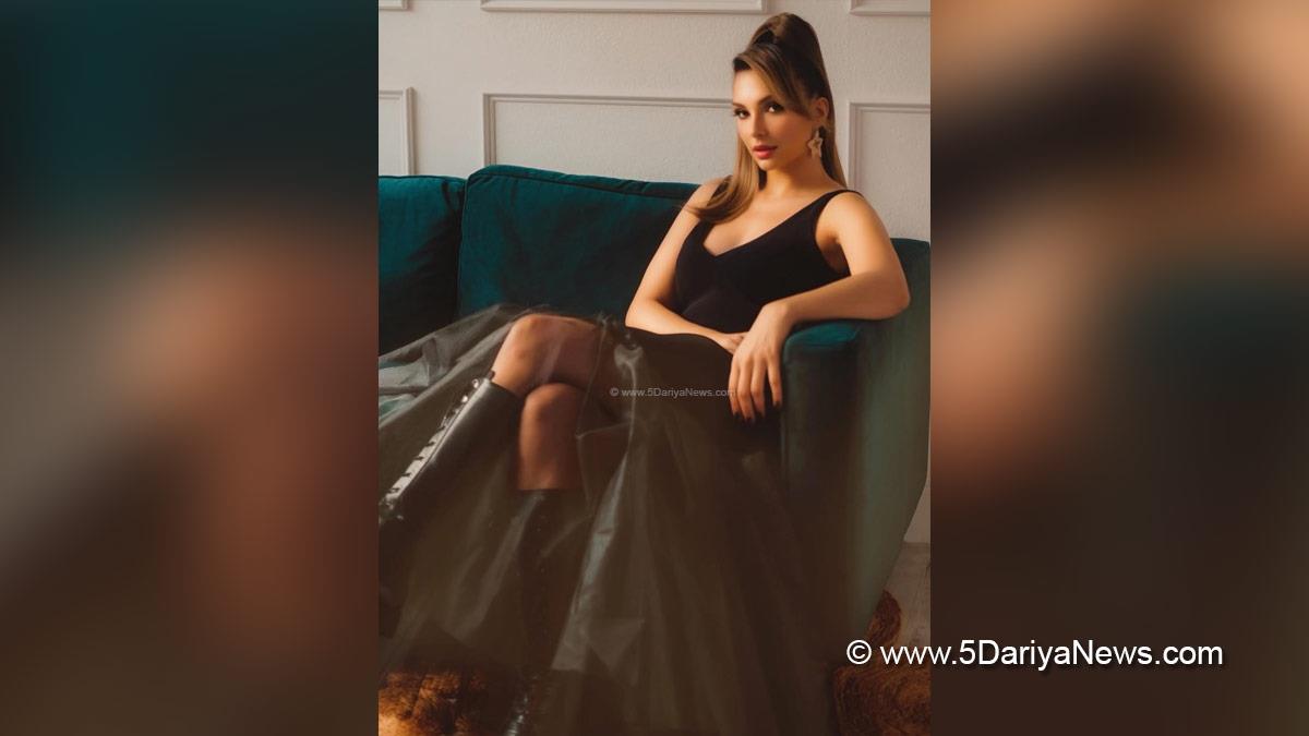 Bollywood, Somy Ali, Somy Ali Film, Somy Ali Movies, Somy Ali Upcoming Film, Somy Ali Rajesh Khanna Film, Chupp, Chupp Movies, Chupp Somy Ali, Somy Ali Chupp