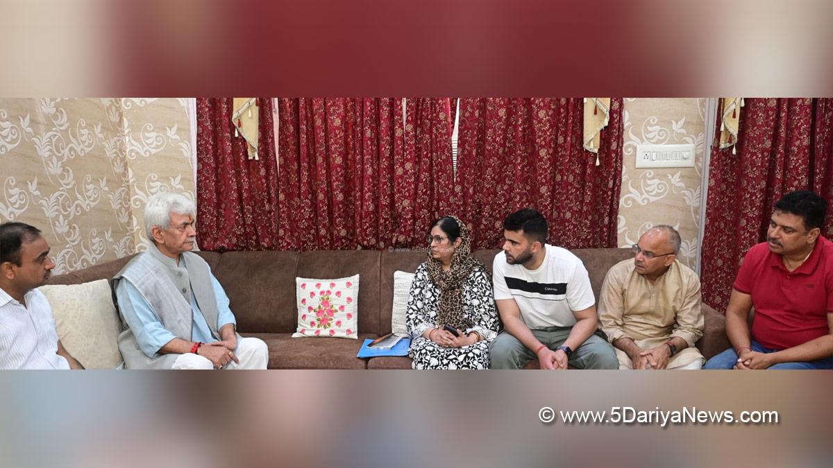 Manoj Sinha, Lieutenant Governor JK, Raj Bhavan, Jammu, Srinagar, Kashmir, Jammu And Kashmir, Ramesh Arora