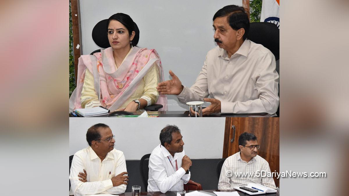 Saloni Rai, Udhampur, DDC Udhampur, District Development Commissioner Udhampur, Kashmir, Jammu And Kashmir, Jammu, District Administration Udhampur, Pawan Kumar Gupta